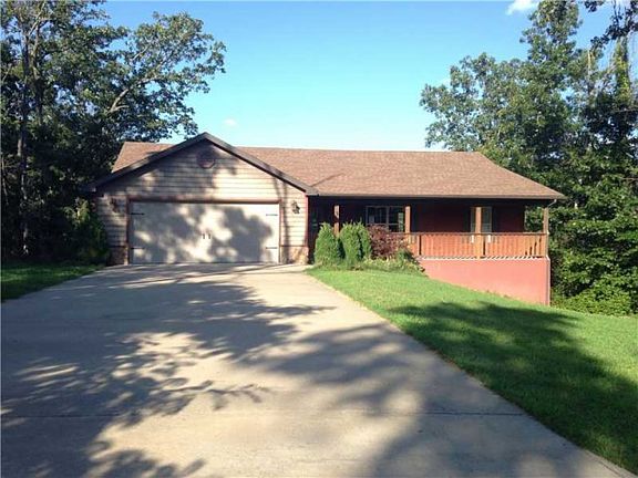 3rd image of 3 Ashford Ln