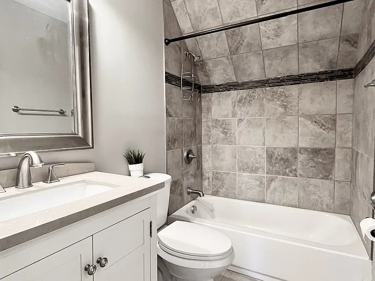 3128 Morganford Rd #B — Photo 8