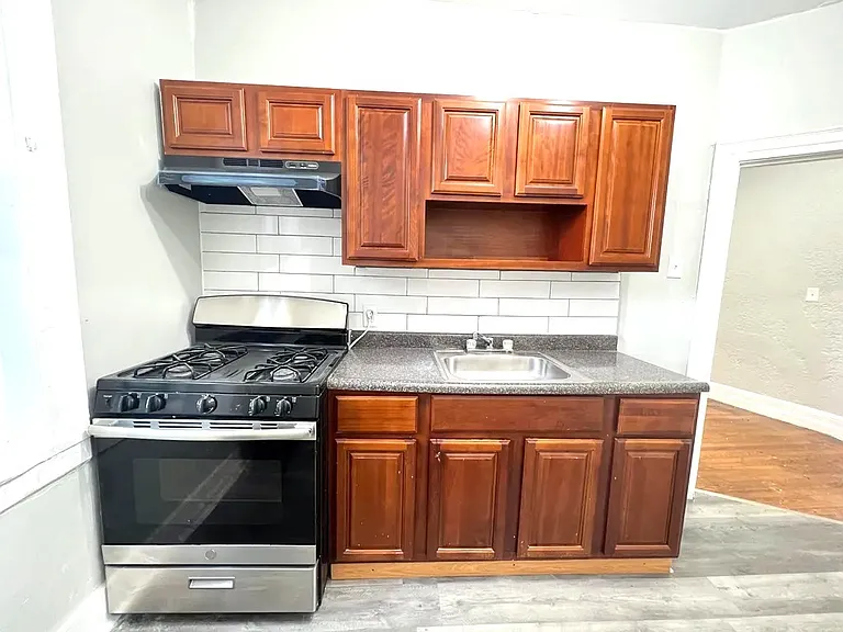 404 Union Ave #102B — Photo 1