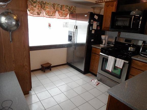 4th image of 1504 Marion Ave
