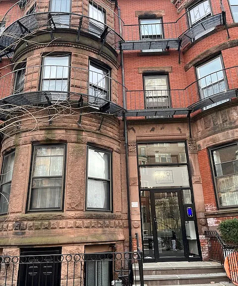 530 Beacon St #21 — Photo 8