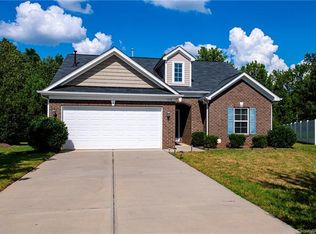 1074 Albany Park Dr, Fort Mill, SC 29715
