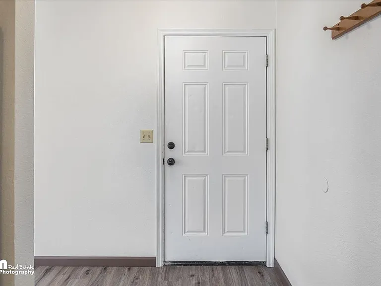 876 N Wesglenn Cir — Photo 3