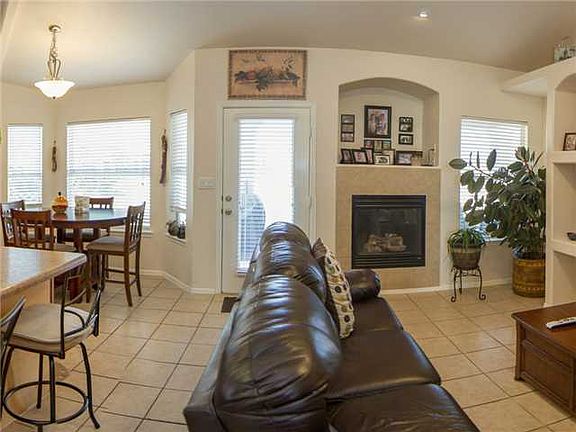 4th image of 5908 Anapaula Dr