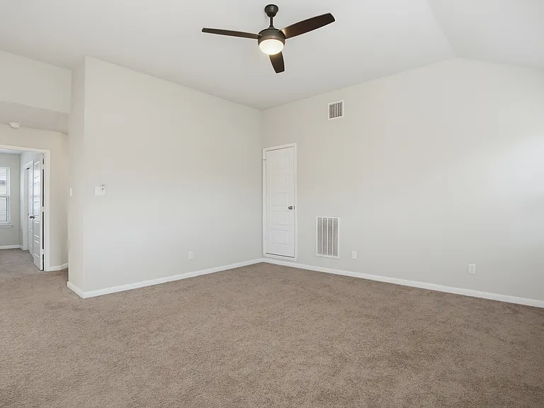 15136 Pandion Dr — Photo 16