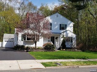 337 James St, Ridgewood, NJ 07450