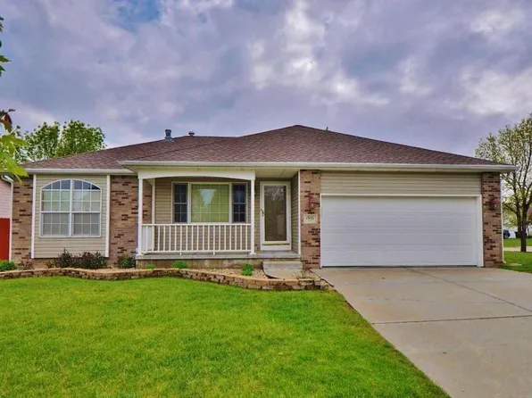 1901 Garret Ln, Lincoln, NE 68512