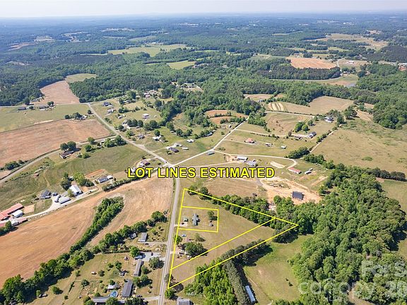 2nd image of 2464 & 2462 Leonhardt Rd