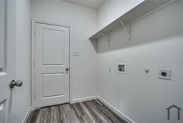 786 Wilshire Dr — Photo 16
