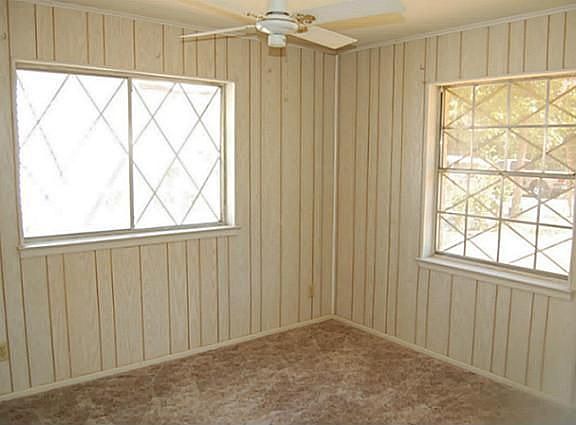 3rd image of 4621 Lynnacre Dr