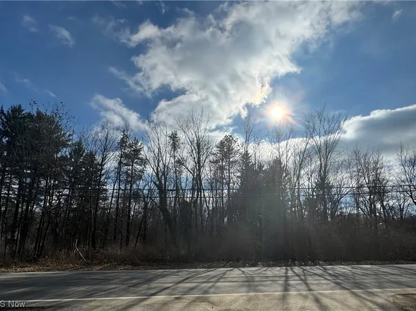 Washington St, Chagrin Falls, OH 44023