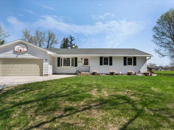 914 Woodland Cir, Long Prairie, MN 56347