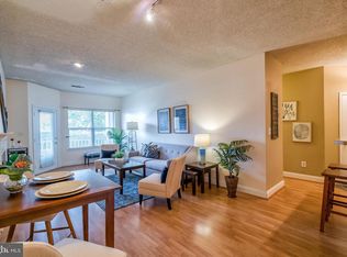 13060 Autumn Woods Way APT 103, Fairfax, VA 22033