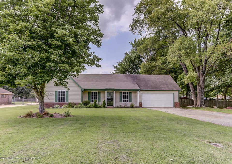 1st image of 7195 Hickory Estates Dr