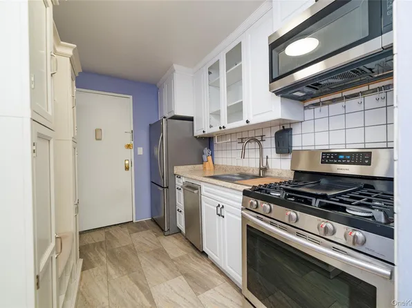 2241 Palmer Avenue #3A, New Rochelle, NY 10801