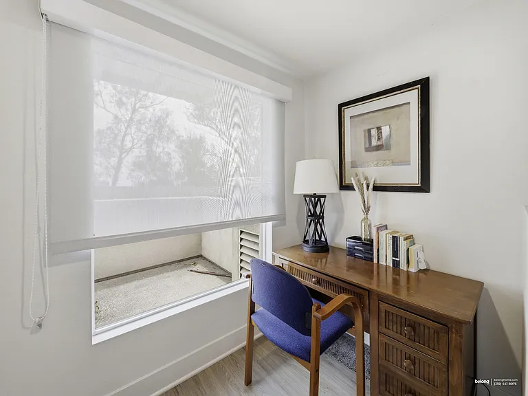 2111 N Cahuenga Blvd #14 — Photo 3