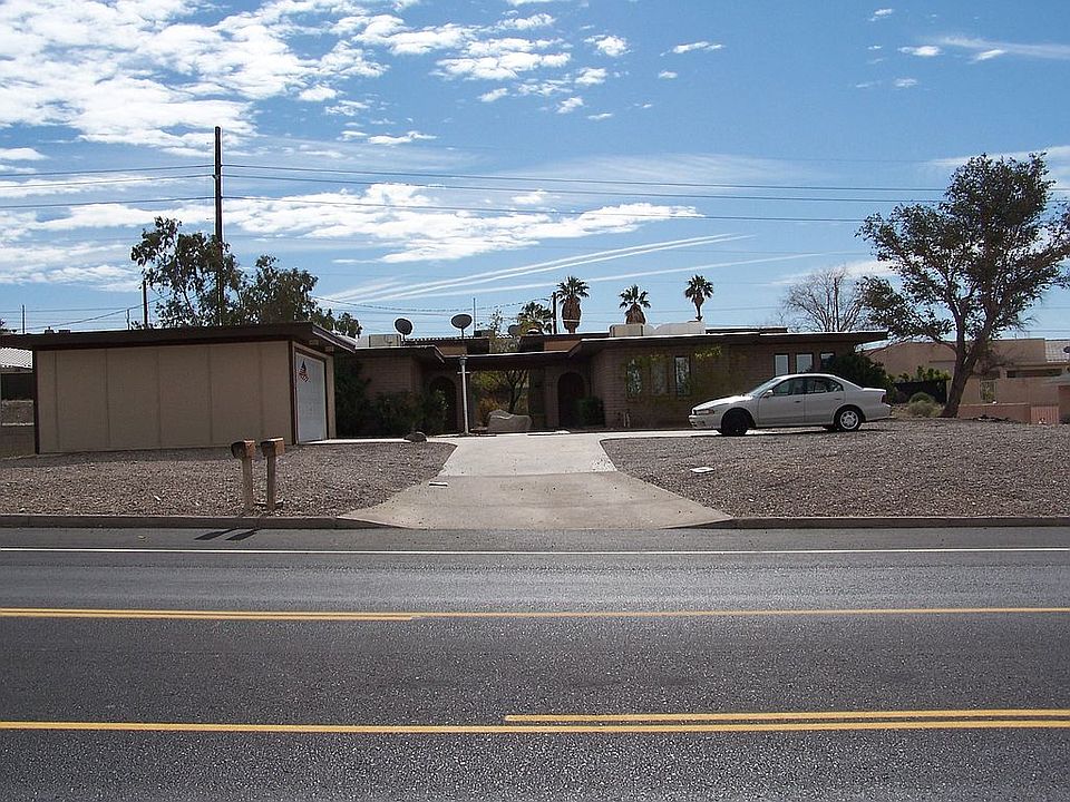 Both sides rent on m/m lease