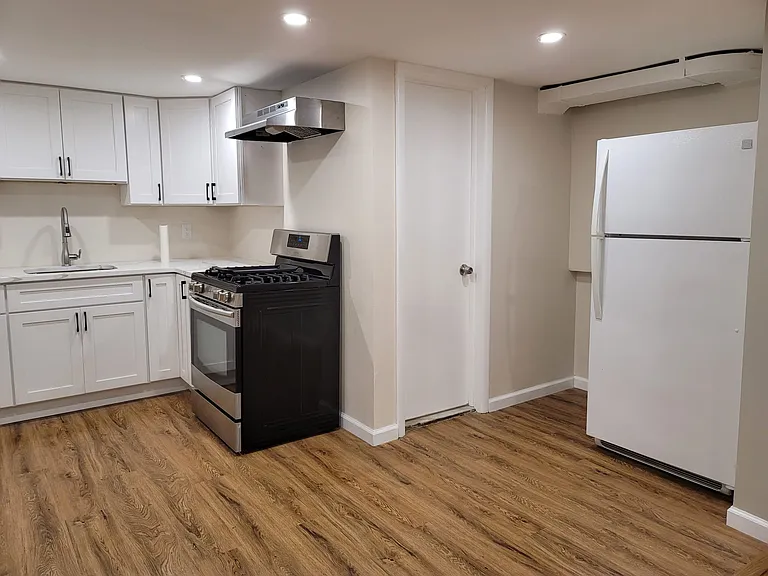 249 S Prospect Ave #2 — Photo 2