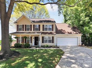 9715 Castle Terrace Ct, Charlotte, NC 28215