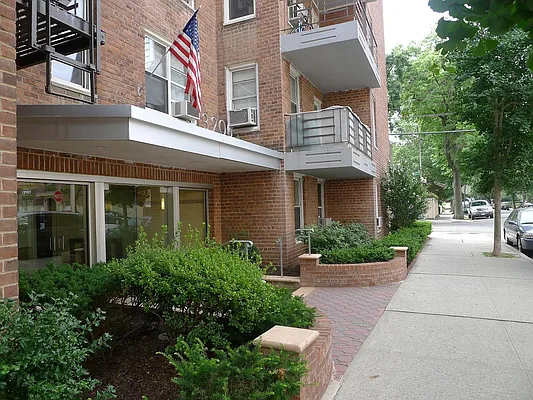 Sold by Robert E. Hill  | media 13