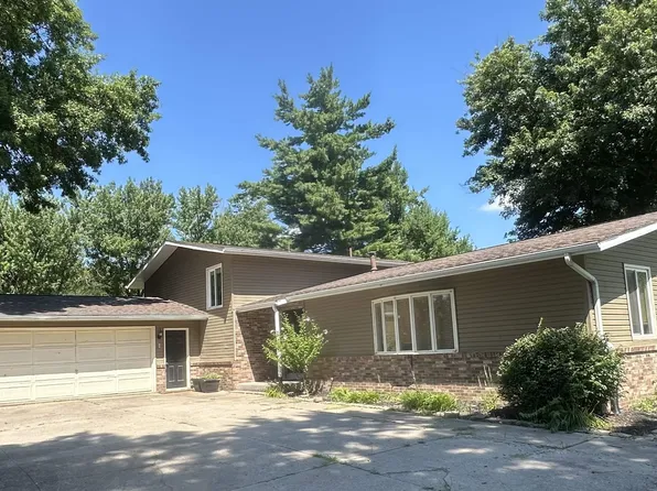 912 Country Lane Dr, Keosauqua, IA 52565