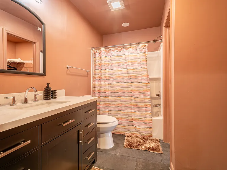 Fairlane Dr — Photo 14