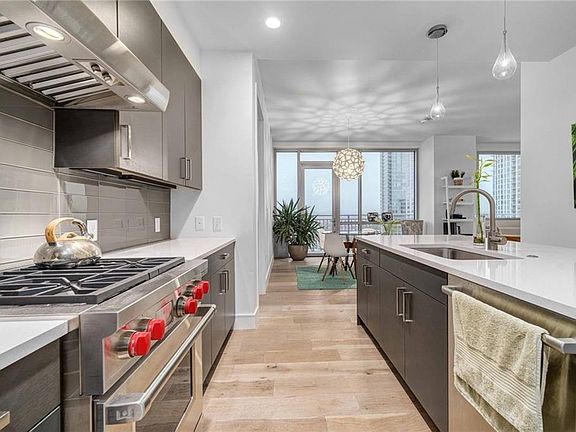 5th image of 222 West Ave Unit 1614