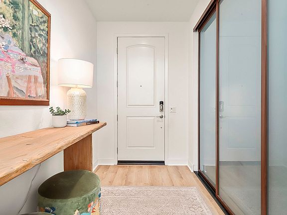 5th image of 4078 Bridle Ct