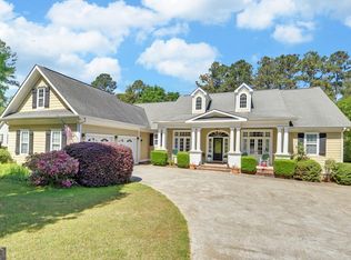 227 Capri Dr, Hartwell, GA 30643