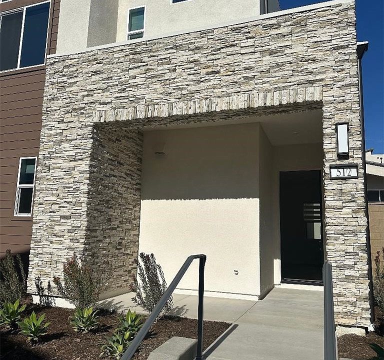 1st image of 512 Neilson