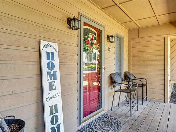 3rd image of 106 Knoll Ct