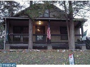 496 Grant Ave, Willow Grove, PA 19090