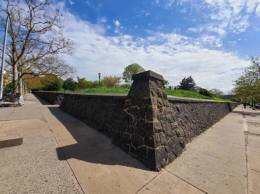 Rented by Brooklyn Property Group LLC | media 24