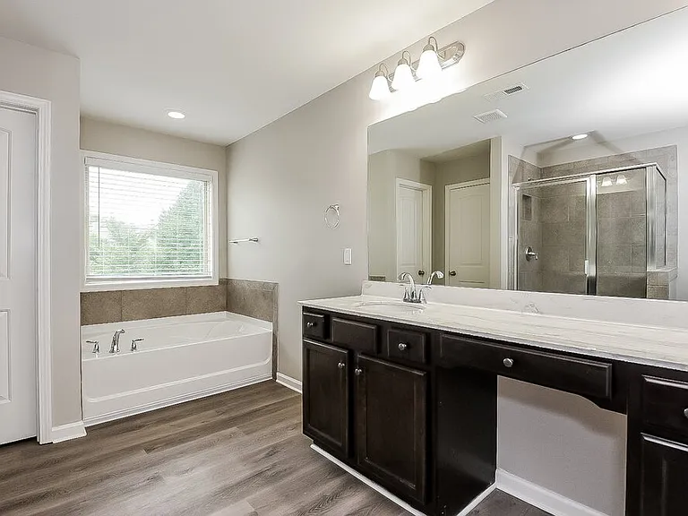 4038 Lake Manor Way — Photo 12