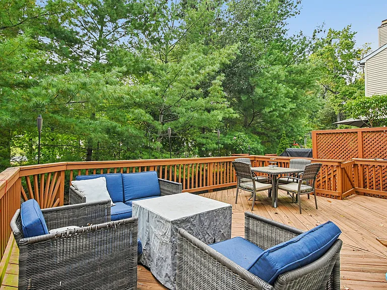 3210 Escapade Cir — Photo 14