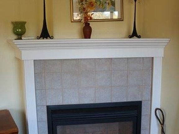 3rd image of 3943 Walnut Dr Ste D