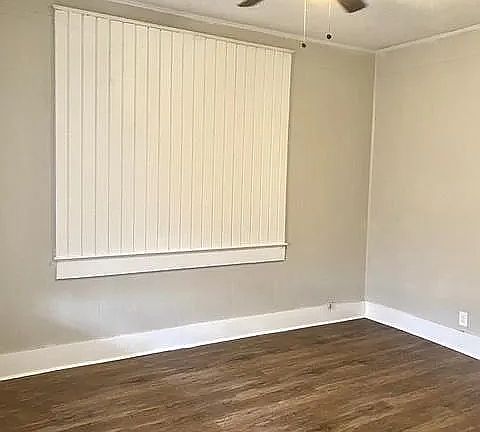 3rd image of 4110 Sparks Ave