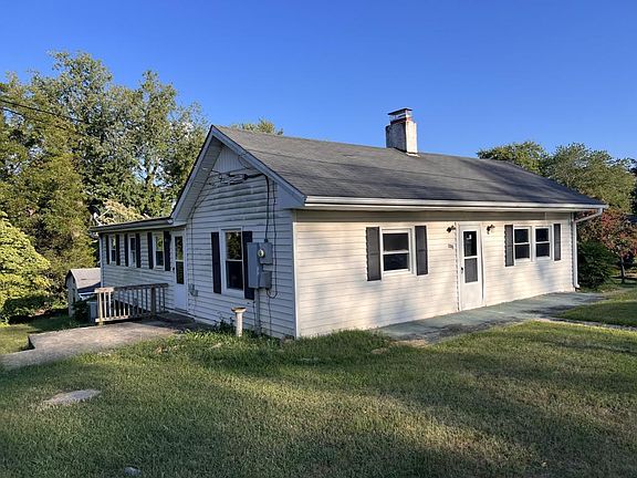 4th image of 201 Pulliam St