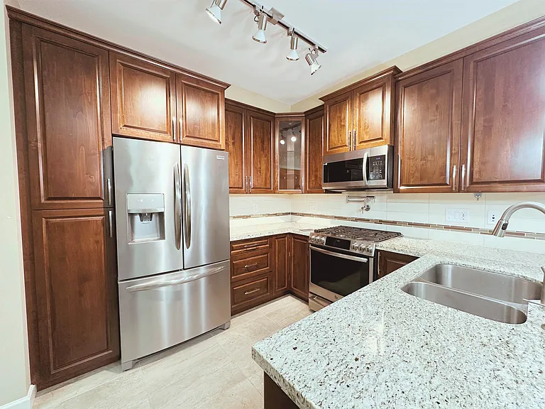 32445 Simon Ave #204 — Photo 5
