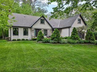 208 Mineola Rd W, Mississauga, ON L5G 2C7