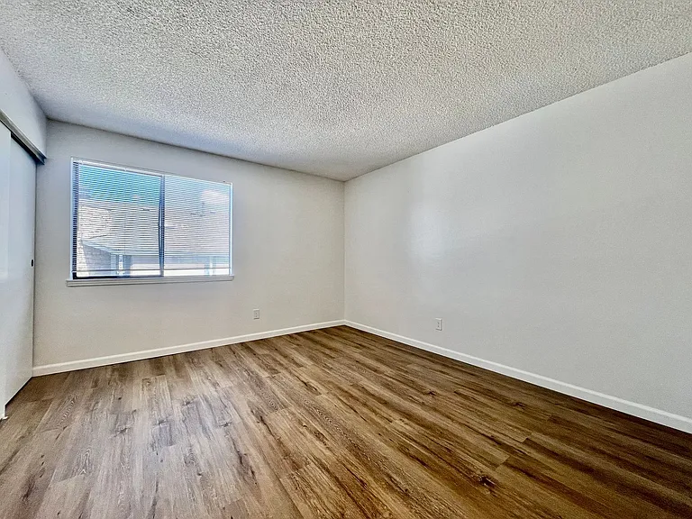 18073 E Ohio Ave #203 — Photo 10