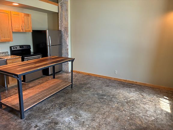Kitchen/Living Area