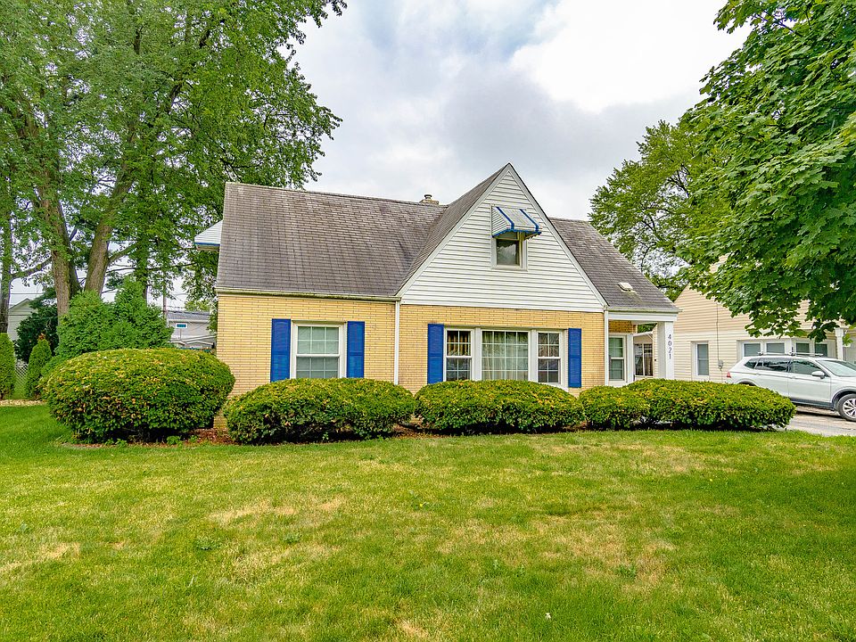1st image of 4021 W 99th Pl