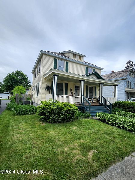 2nd image of 28 Coleman Ave Avenue