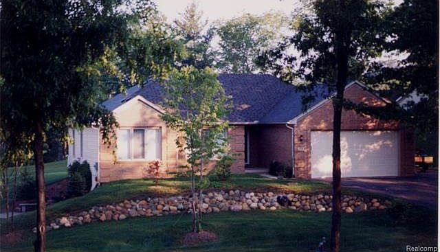 1st image of 973 Hidden Valley Dr