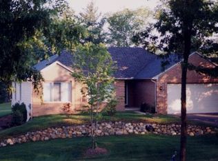 973 Hidden Valley Dr, Lake Orion, MI