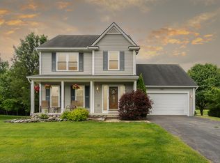 737 Dewars St, Howell, MI 48843