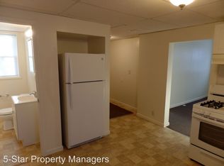 1403 E Lincoln Ave APT 3, Goshen, IN 46528