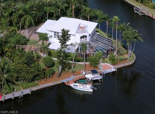 1688 Hibiscus Dr, Sanibel, FL 33957
