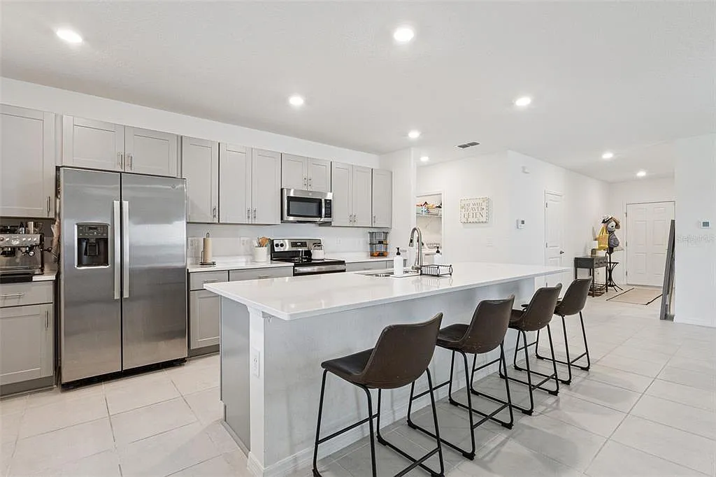Building Photo - 1099 Calico Pointe Cir